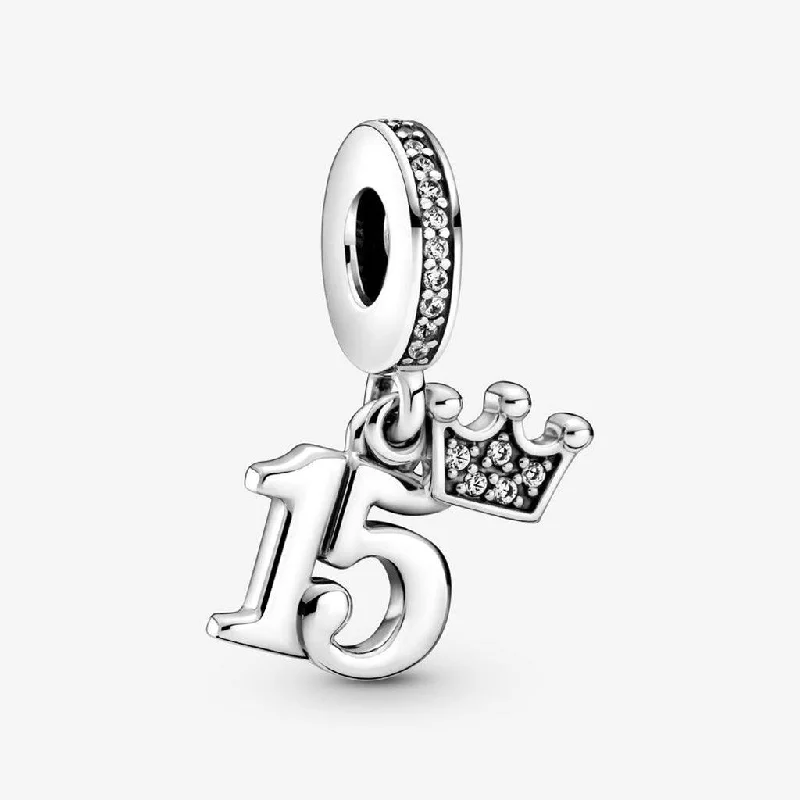 PANDORA : 15th Birthday Dangle Charm